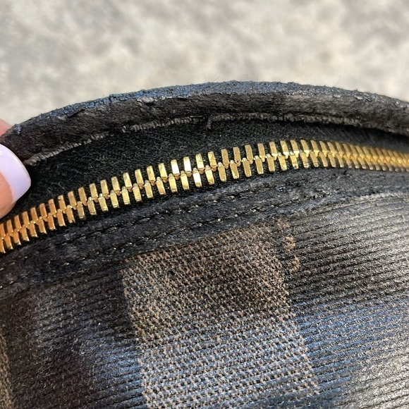 Vintage Fendi Pequin Stripe Vanity Cosmetic Case Top Handle Zip Around Toiletry - Picture 12 of 17